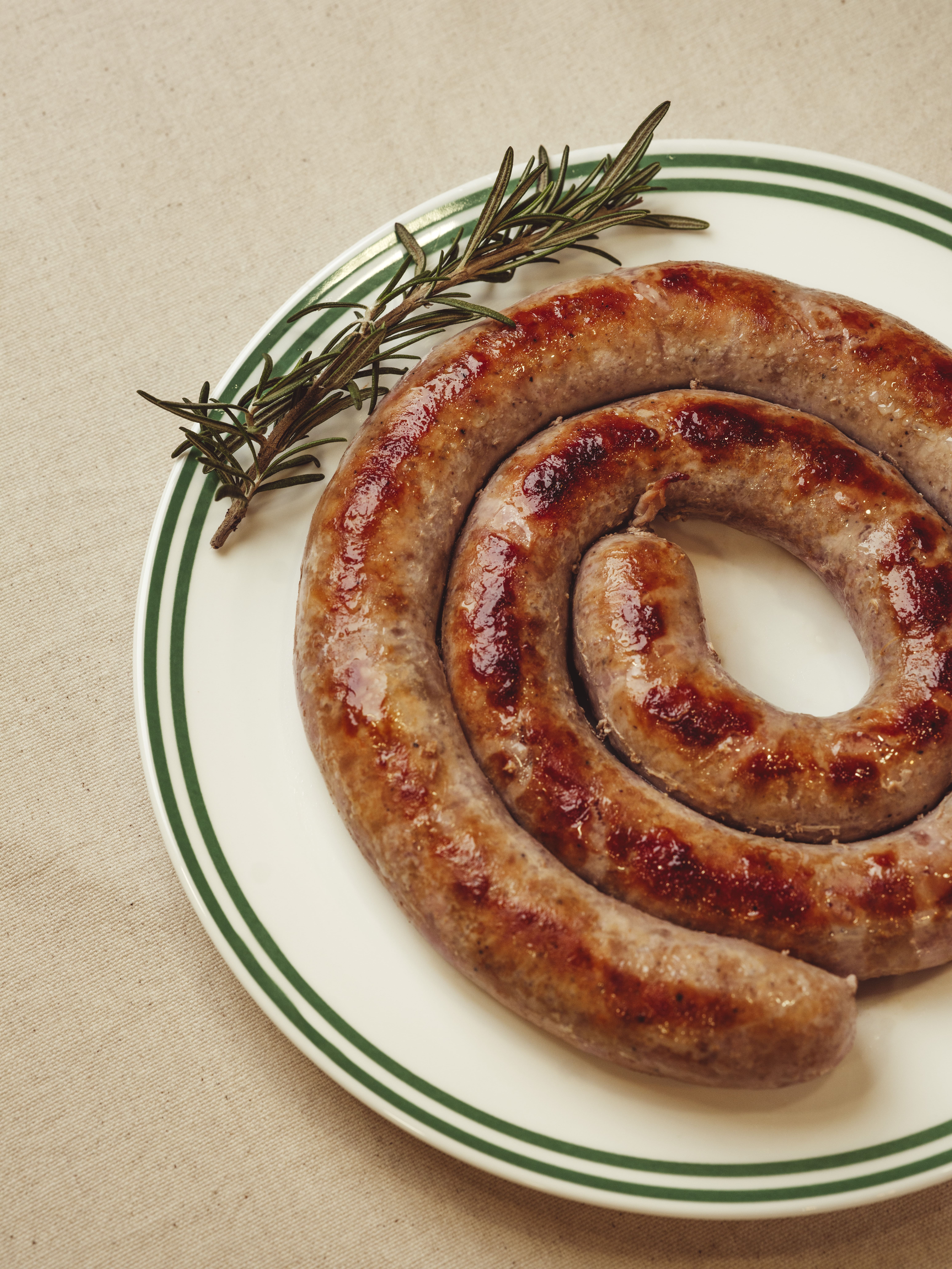 2. Saucisse couteaux